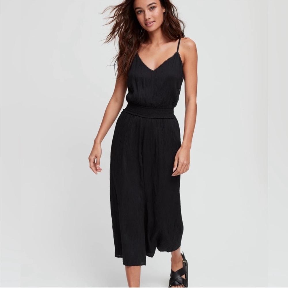 Aritzia Wilfred La Boheme Irene Wide Leg Modal Jumpsuit Black size XSmall